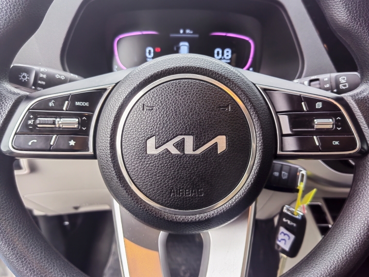 Kia Carens Carens Lx 1.5l 6mt 7p Euro 6b - 2222 2023 Usado en Rosselot Usados