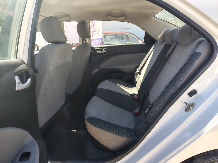 Kia Soluto Soluto Lx 1.4l 5mt Ac - 2225 2023 Usado en Rosselot Usados