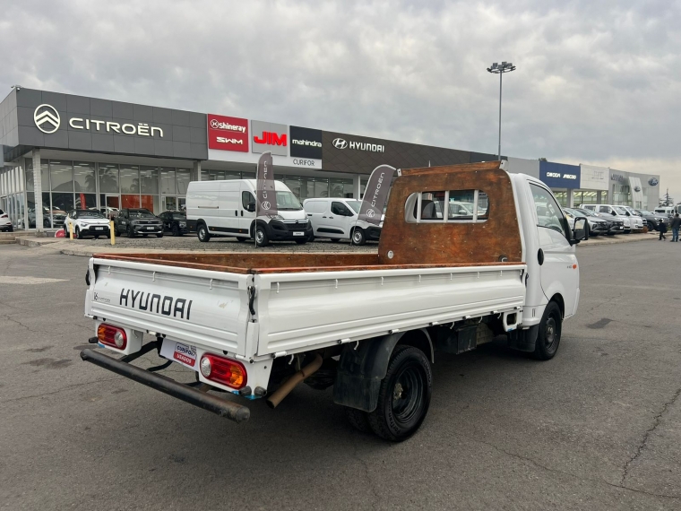 Hyundai Porter 2.5 Crdi Gls  2ab Ac Mt Diesel Descuenta Iva Cab Simple 2023 Usado  Usado en Webautos.cl