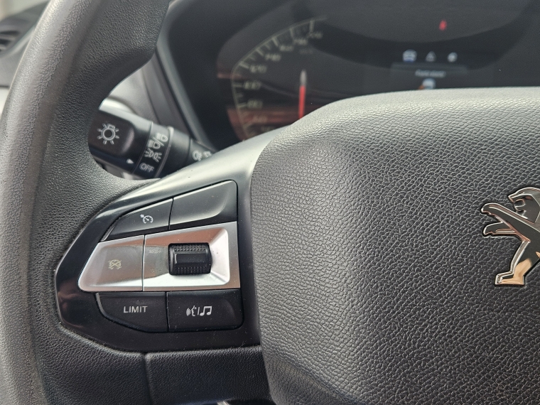 Peugeot Landtrek Landtrek Active Hdi 150 4x2 2023 Usado en Rosselot Usados