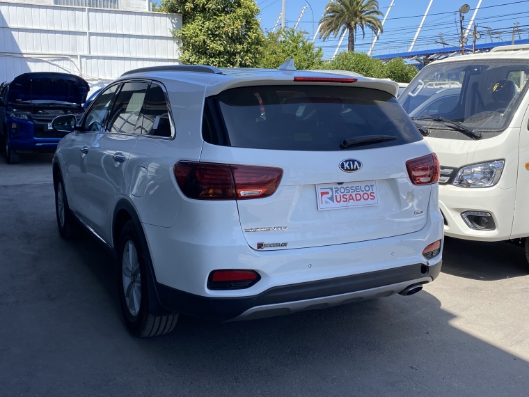 Kia Sorento New Sorento C Ex 2.2l Dsl 8at 2wd 4x2 - 1967 2021 Usado en Rosselot Usados