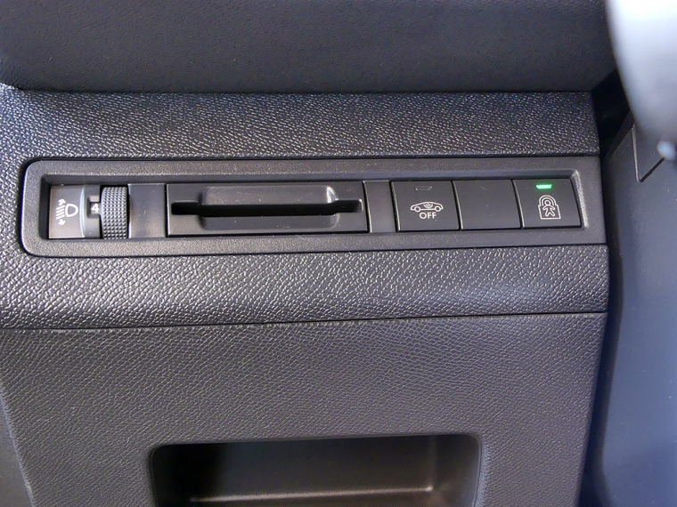 Peugeot 3008 Active 1.6 Aut 2018 Usado Usado en Webautos.cl Peugeot 3008 Active 1.6 Aut 2018 Usado Usado en Webautos.cl