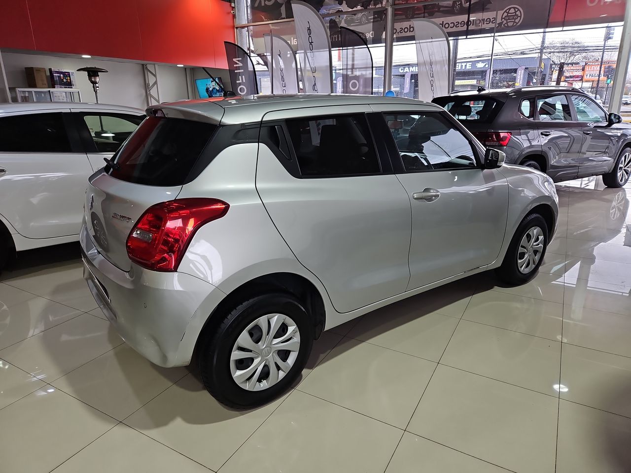 Suzuki Swift Swift 4x2 1.2 2023 Usado Usado en Webautos.cl Suzuki Swift Swift 4x2 1.2 2023 Usado Usado en Webautos.cl