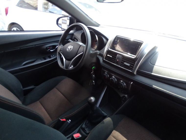 Toyota Yaris Sport Gle 1.5 2016 Usado  Usado en Webautos.cl