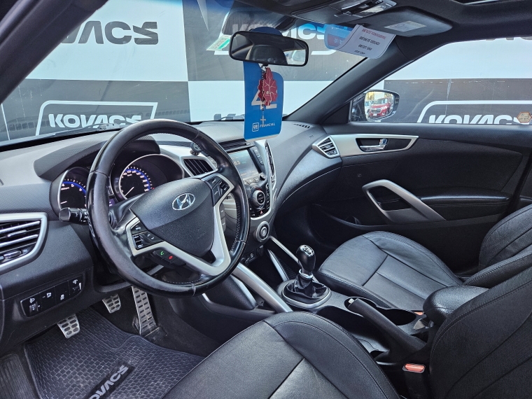 Hyundai Veloster 1.6 Fs 4dr Gls Full Mt 2016 Usado  Usado en Kovacs Usados