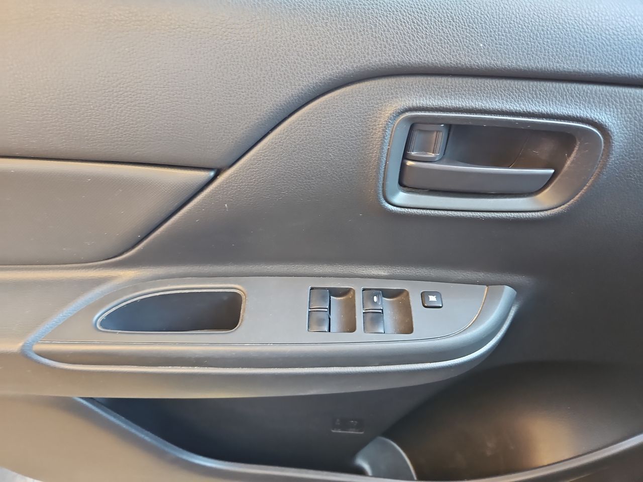 Mitsubishi L200 New L200 Work Cr 2.4 2020 Usado Usado en Webautos.cl Mitsubishi L200 New L200 Work Cr 2.4 2020 Usado Usado en Webautos.cl