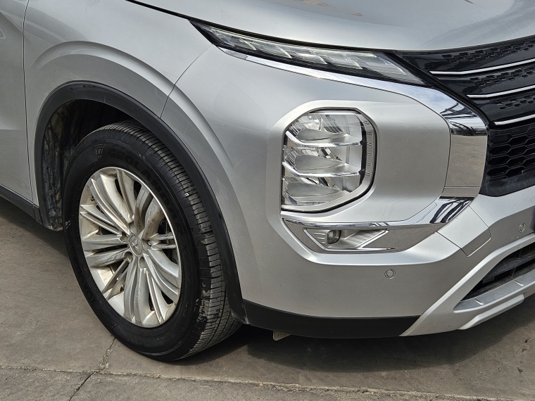 Mitsubishi Outlander Outlander Glx 2.5 Aut 2023 Usado en Rosselot Usados