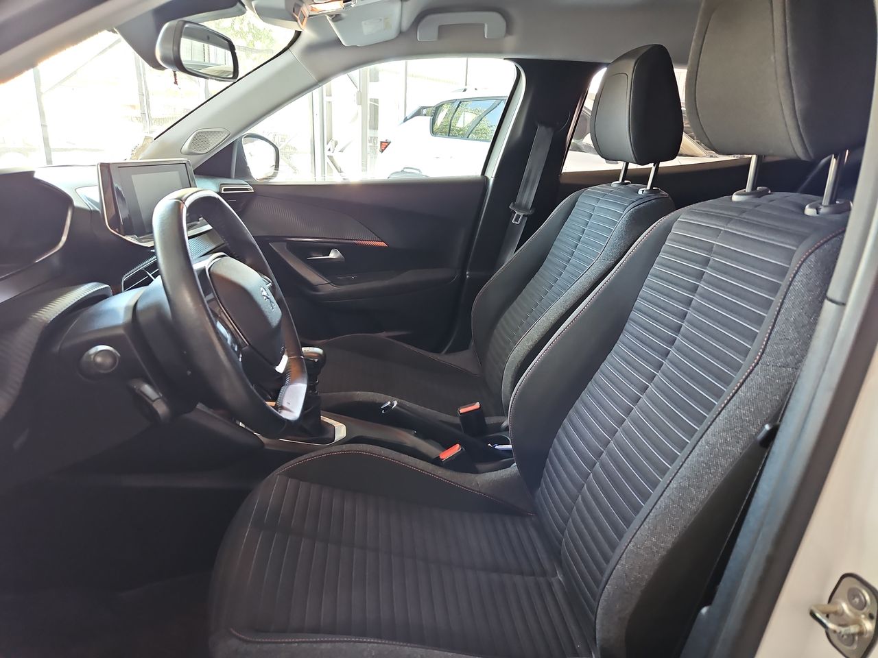 Peugeot 2008 2008 Active 1.2 2021 Usado en Usados de Primera - Sergio Escobar