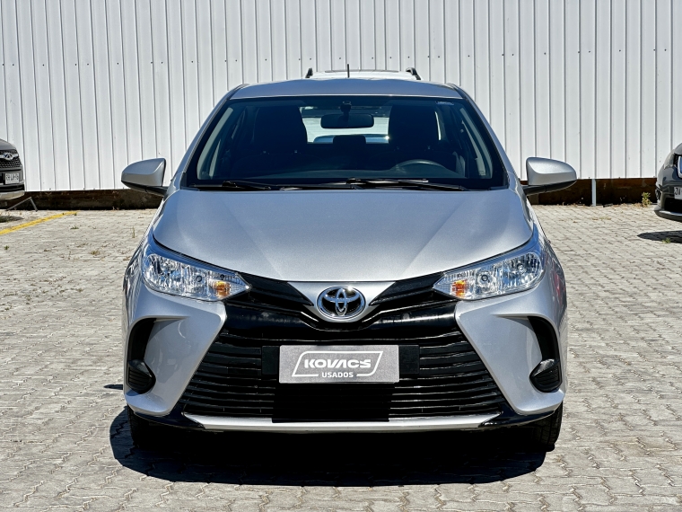Toyota Yaris 1.5 Sedan Gli E Mt 2022 Usado  Usado en Kovacs Usados