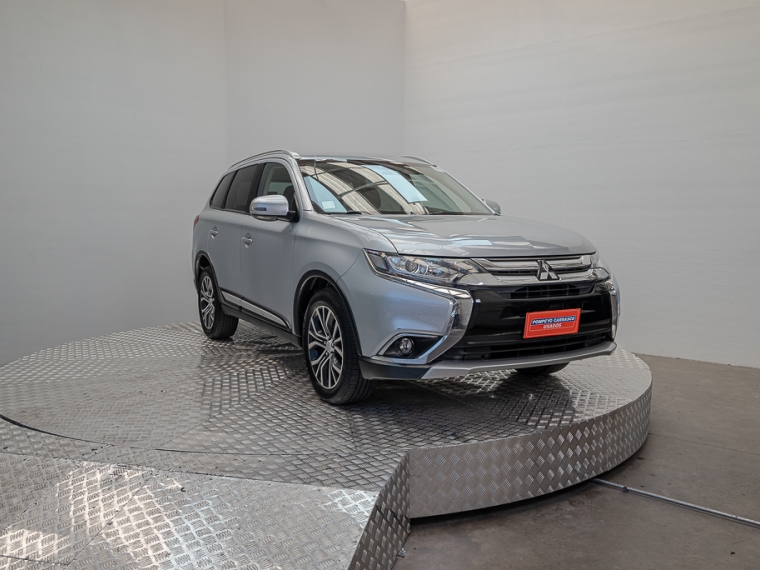 Mitsubishi Outlander  2.4 Glx At 4x4 2017 Usado  Usado en Pompeyo