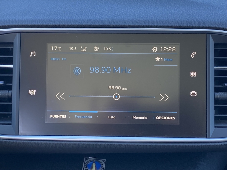 Peugeot New 308 308 Allure Blue Hdi 1.6 Mec 2018 Usado en Rosselot Usados