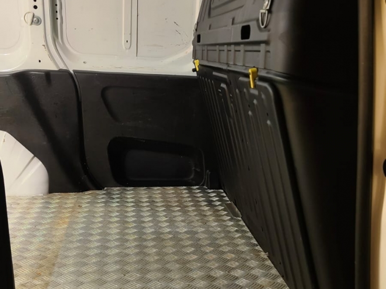 Peugeot Partner Hdi 1.6 2022  Usado en GT Autos