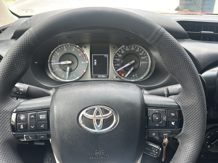 TOYOTA HILUX  DCAB MT 4x4 2.4cc - imagen 12