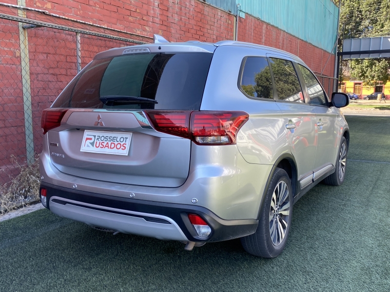 Mitsubishi Outlander Outlander Cvt 2.0 Aut 2022 Usado en Rosselot Usados