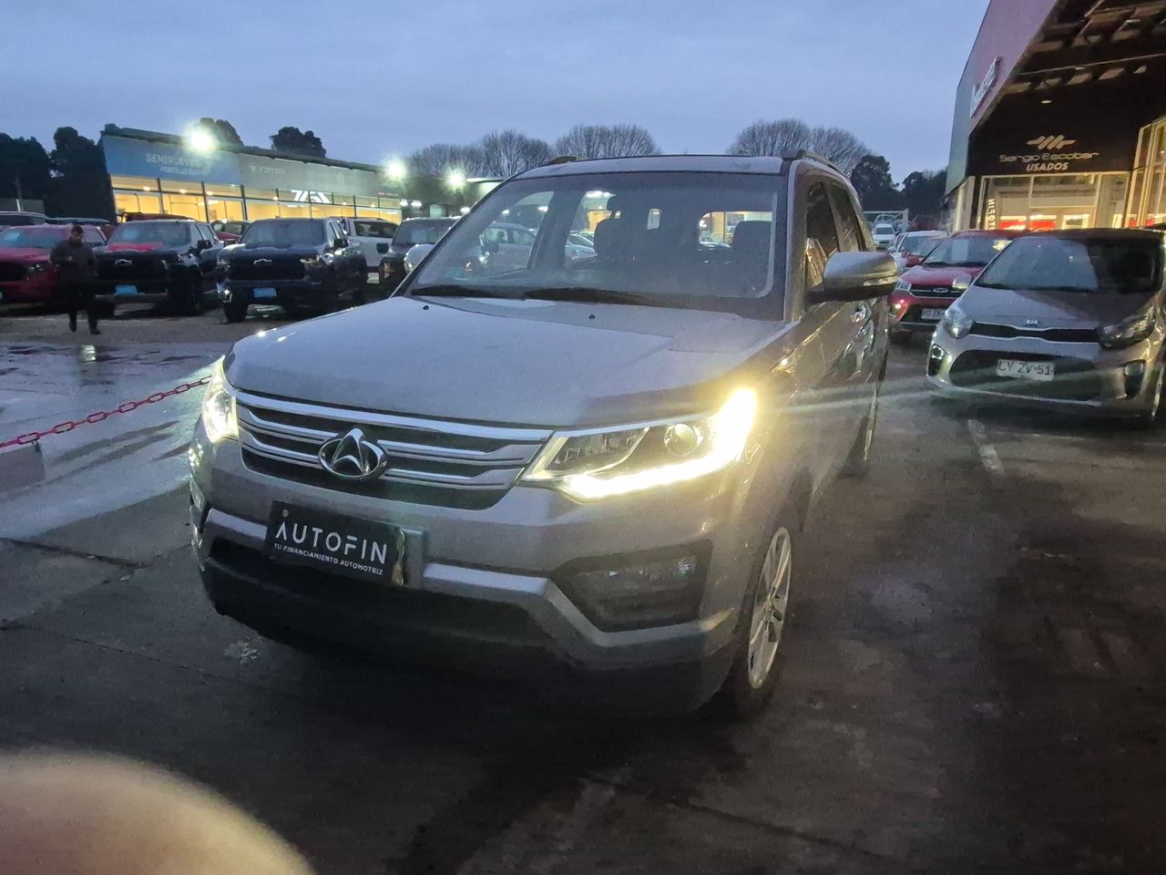 Changan Cx70 Cx70 Luxury 1.6 2019 Usado Usado en Webautos.cl Changan Cx70 Cx70 Luxury 1.6 2019 Usado Usado en Webautos.cl