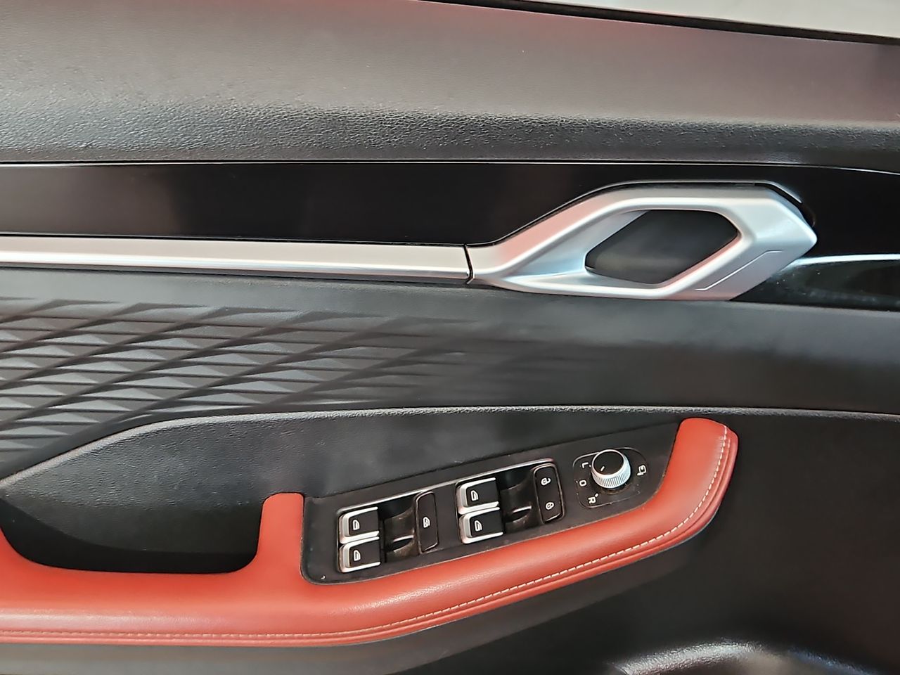 Geely Coolray New Coolray 1.5 Aut 2024 Usado en Usados de Primera - Sergio Escobar