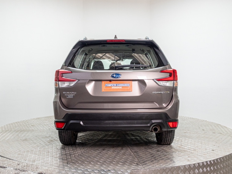 Subaru Forester  2.0i X Awd At 5p 2022 Usado  Usado en Webautos.cl