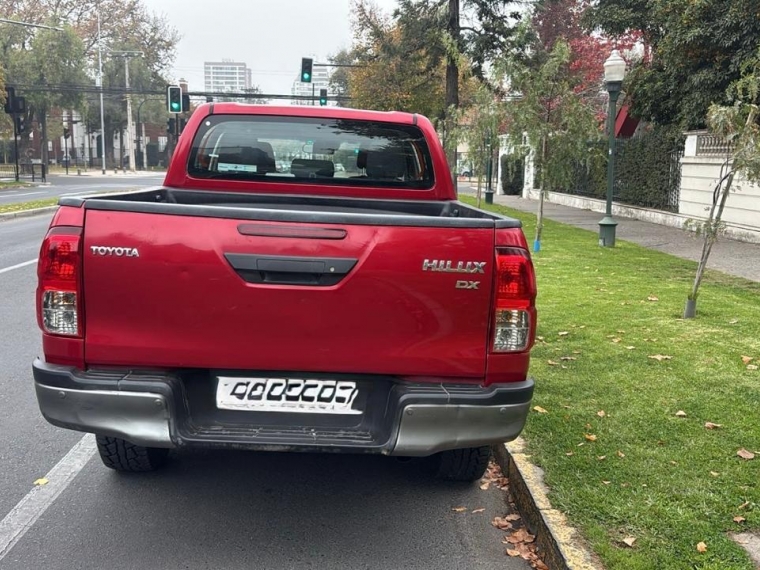 TOYOTA HILUX DX 4X2  2.4 - imagen 11