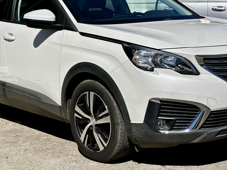 Peugeot 5008 5008 Active Bluehdi 1.5 Aut 2021 Usado en Rosselot Usados