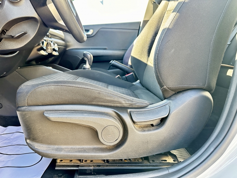 Kia Rio 4 Rio 4 Lx 1.4 2018 Usado en Rosselot Usados