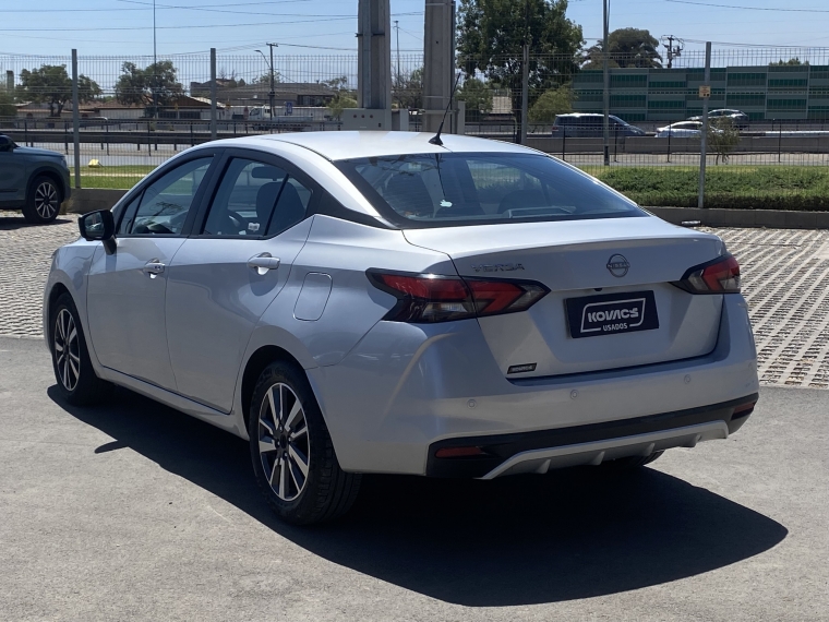Nissan Versa 1.6 Advance Mt 2024 Usado  Usado en Kovacs Usados