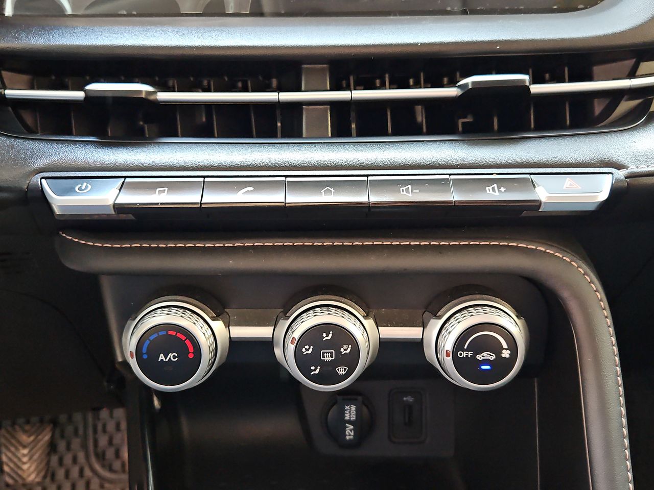 Changan Cs15 Cs15 Hb 4x2 1.5 2024 Usado en Usados de Primera - Sergio Escobar