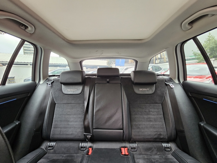 Skoda Octavia Octavia Scout 4x4 2.0 Aut Diesel 2019 Usado en Rosselot Usados
