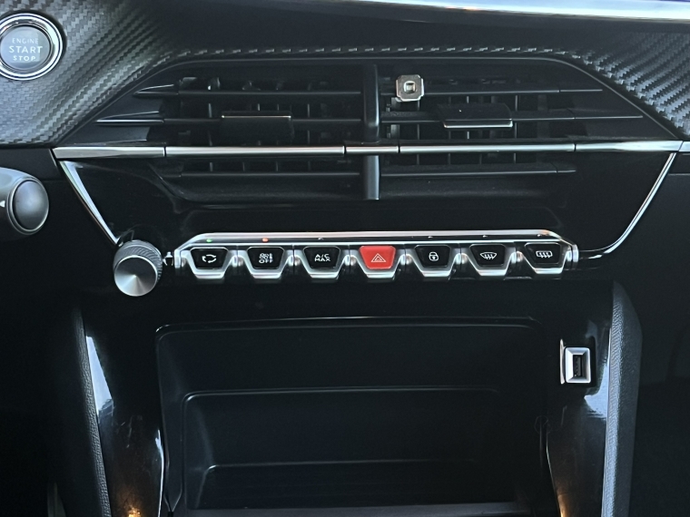 Peugeot 2008 — foto 19 de 22