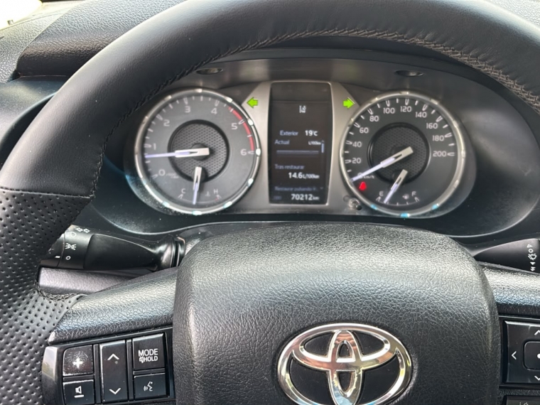 TOYOTA HILUX  Dcab DX 4x2 2.4cc - imagen 9