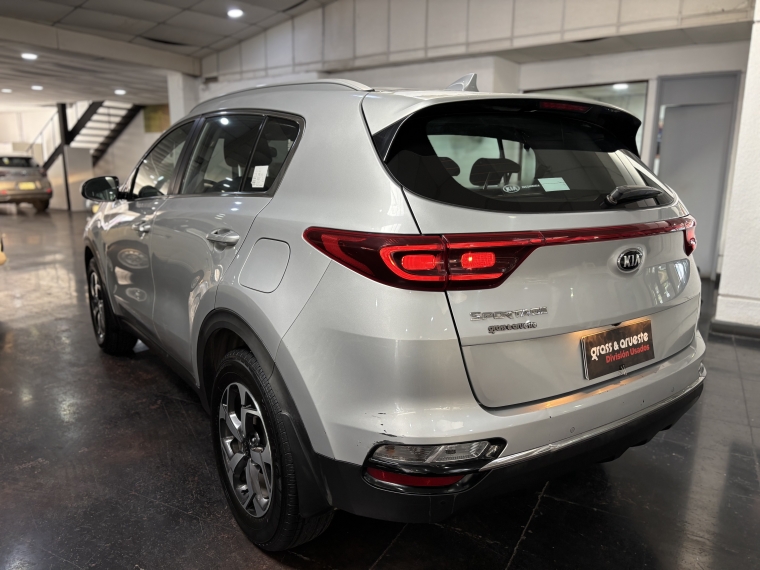 Kia Sportage Lx 2.0l Gsl 6mt 2wd 2019  Usado en Grass & Arueste