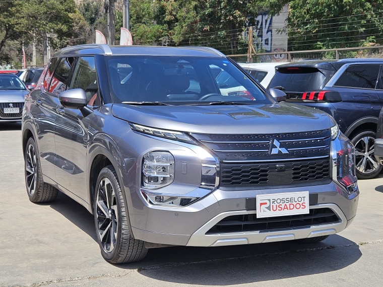 Mitsubishi Outlander Outlander Gls Ltd 4x4 2.5 Aut 2023 Usado en Rosselot Usados