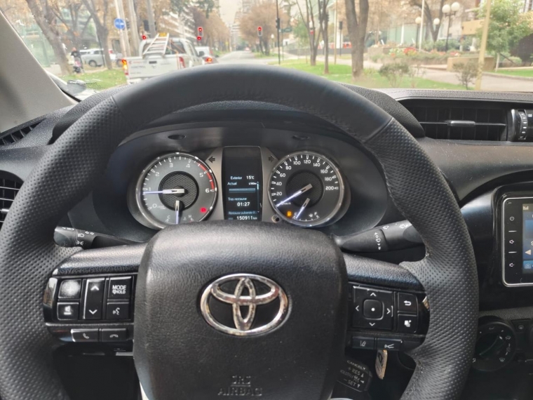TOYOTA HILUX DX 4X2 2.4 - imagen 17