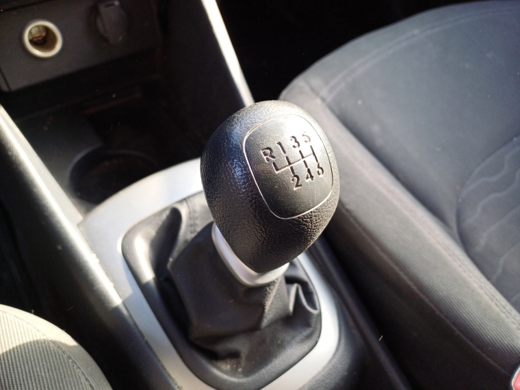 Kia Rio 5 Rio 5 Ex 1.4l 6mt Ac Ab Euro V - 1526 2015 Usado en Rosselot Usados