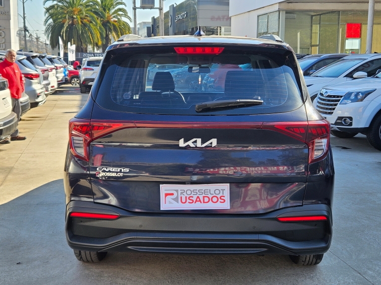 Kia Carens Carens Lx 1.5 2023 Usado en Rosselot Usados