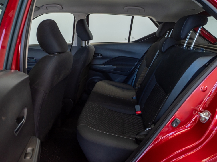 Nissan Kicks  1.6 Advance Mt 2025 Usado  Usado en Pompeyo