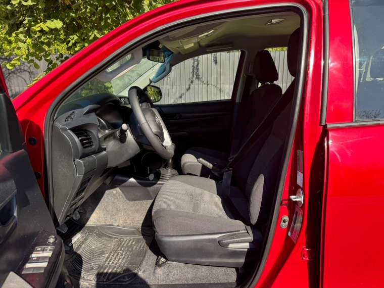 Toyota Hilux Dx 4x4 2.4 2021  Usado en Autos
