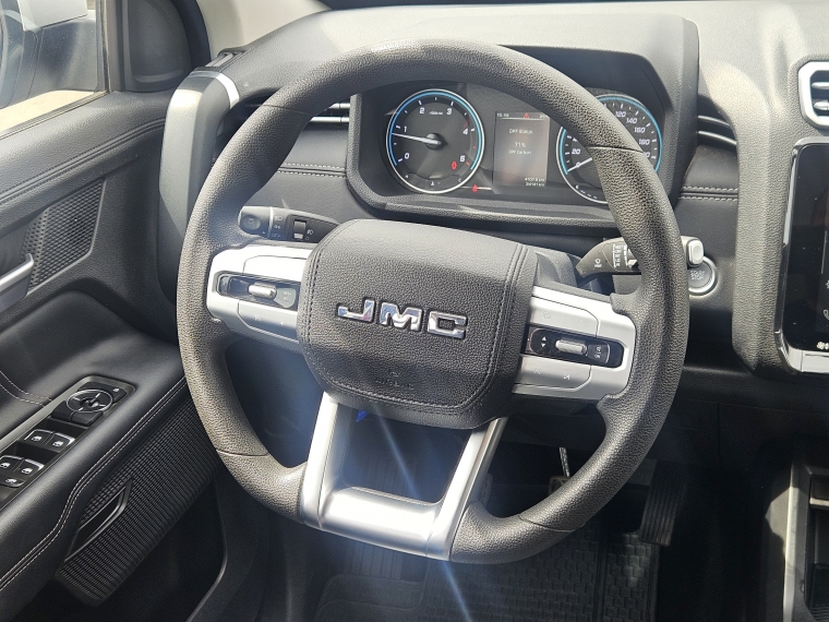 JMC Grand Avenue — foto 10 de 20