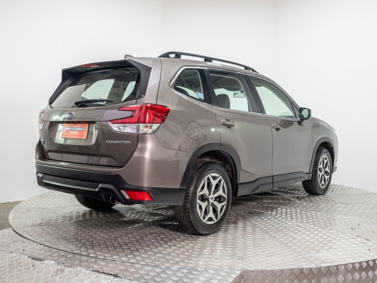 Subaru Forester  2.0i X Awd At 5p 2022 Usado  Usado en Webautos.cl