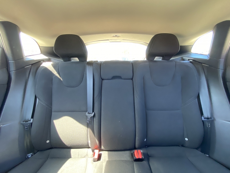 Volvo V40 V40 D2 Mec 1.6 Comfort 2015 Usado en Rosselot Usados