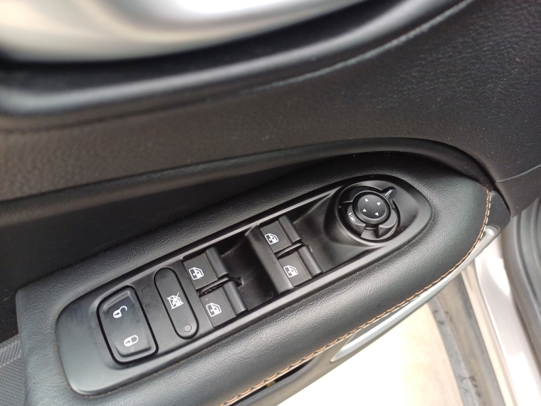 Jeep Compass Compass Longitude 2.4 At 2021 Usado en Rosselot Usados