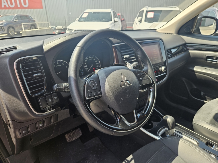 Mitsubishi Outlander Outlander 4x4 2.4 Aut 2022 Usado en Rosselot Usados