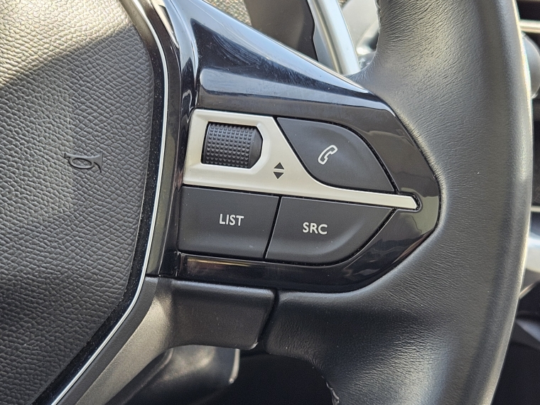 Peugeot New 3008 3008 Blue Hdi 130 Eat8 1.5 Aut 2021 Usado en Rosselot Usados