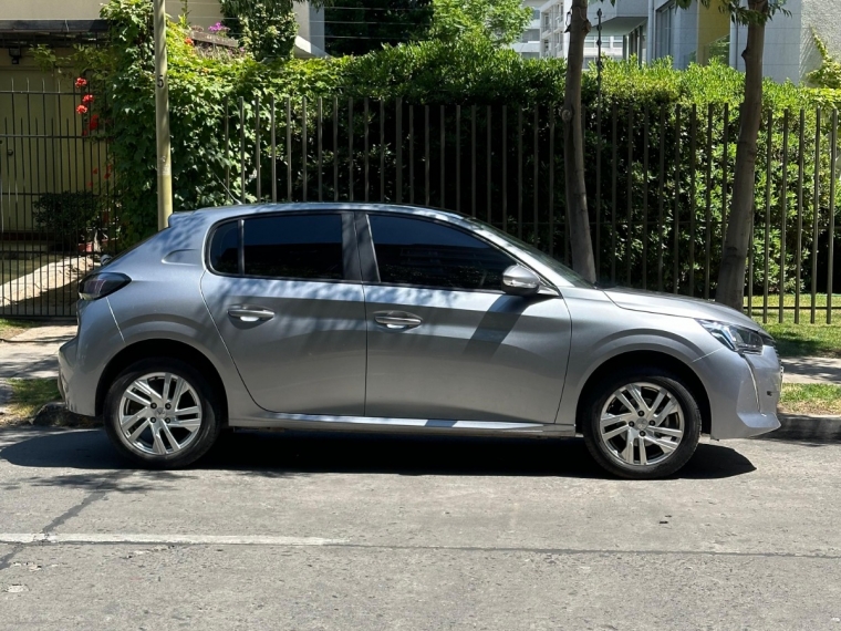 Peugeot 208 1.2 Puretech 75 2023 Usado en Autoadvice Autos Usados