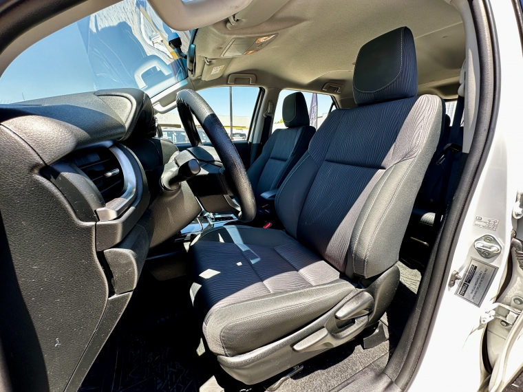 Toyota Fortuner 2.7 Sr5 At 2023 Usado  Usado en Kovacs Usados