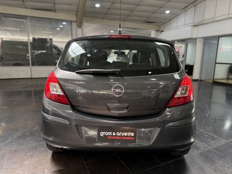 Opel Corsa 1.4l Enjoy 5mt Ac 2013  Usado en Grass & Arueste