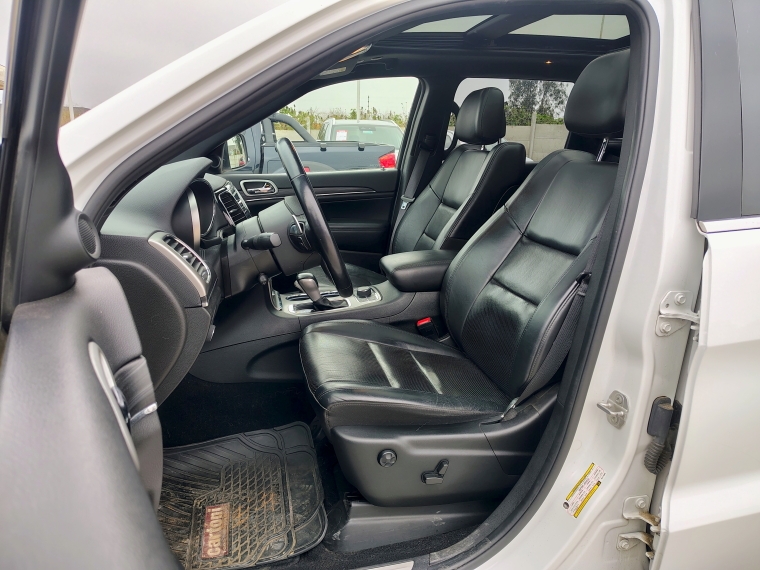 Jeep New grand cherokee Grand Cherokee Ltd 4x4 3.6 Aut 2021 Usado en Rosselot Usados