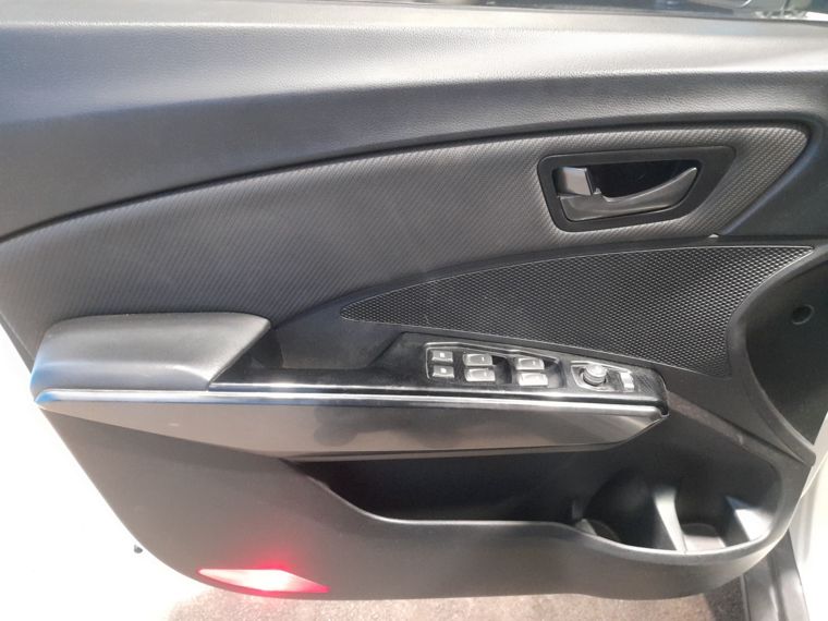 Ssangyong Tivoli 1.6 Glx Tx1011 4x2 Mt 5p 2021 Usado  Usado en Webautos.cl