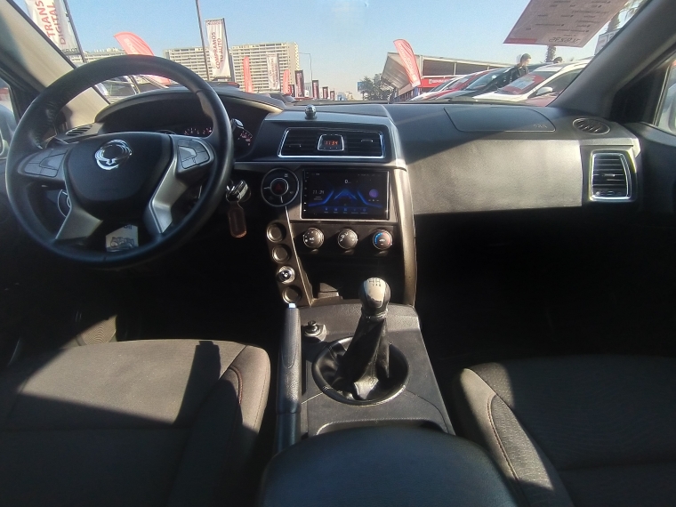 Ssangyong Actyon sport New Actyon Sport 4x2 2.0 Mt A/a Abs Ll -nas612 2017 Usado en Rosselot Usados