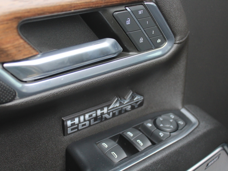 Chevrolet Silverado 3.0 Td High Country At 4x4 Diesel 2023 Usado  Usado en Kovacs Usados
