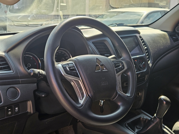 Mitsubishi L200 L200 Katana Cr 2.2 2024 Usado en Rosselot Usados